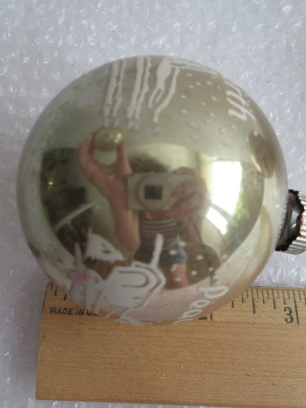 3 Shiny Brite Peace on Earth Stencil Gold Glass Christmas Ball Ornaments Vintage